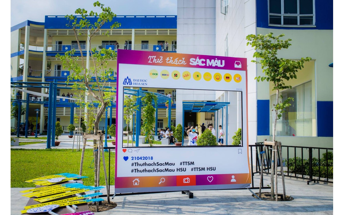 CTY  BN FURNITURE T&Agrave;I TRỢ CHƯƠNG TR&Igrave;NH  LỄ HỘI SẮC M&Agrave;U CHO SINH VI&Ecirc;N TRƯỜNG ĐẠI HỌC HOA SEN